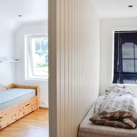 Сasa de vacaciones Four Bedroom Holiday In